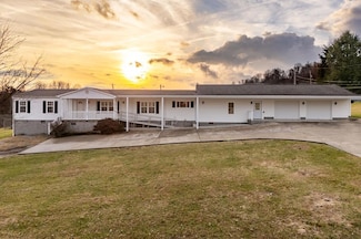 228 Midway St, Saltville, VA 24370