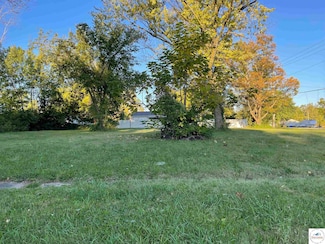 343 N Summit Ave Unit & lot to the south, Sedalia, MO 65301