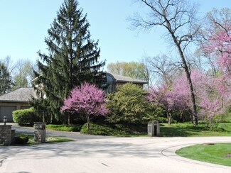 75 Timber Ct, Oak Brook, IL 60523