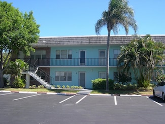 1200 Colonnades Dr Unit 201, Fort Pierce, FL 34949