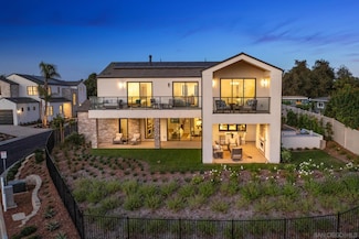 2924 Highland Dr, Carlsbad, CA 92008