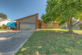 29623 E 159th St S, Coweta, OK 74429