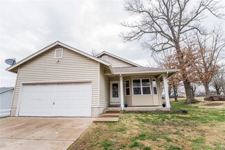418 Forest Ln, Saint James, MO 65559