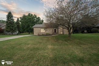 2411 Briar Creek Ln, Burton, MI 48509