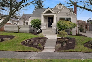 3244 43rd Ave W, Seattle, WA 98199