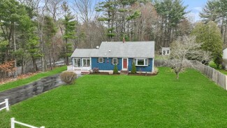 3 Elm St, Halifax, MA 02338
