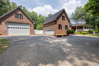 10889 Redfield Dr, Amelia Court House, VA 23002