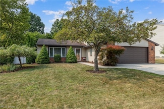 7875 Newcomb Dr, Cleveland, OH 44129