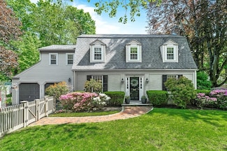 131 Brook St, Wellesley, MA 02482