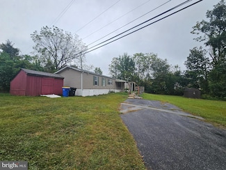 9 Mark Rd, Honey Brook, PA 19344