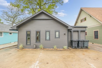 7925 Hickory Ave, Russells Point, OH 43348