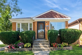 5300 N Meade Ave, Chicago, IL 60630