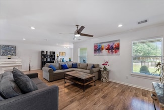 3003 Randall St, Houston, TX 77018