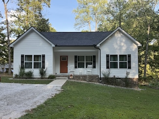 1021 Woodmont Dr, Dickson, TN 37055