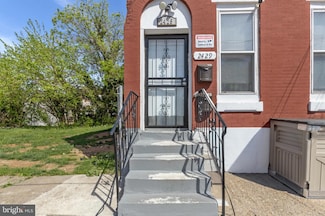 2429 N 10th St, Philadelphia, PA 19133