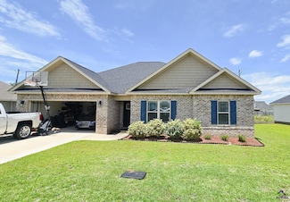 627 Broderick Cir, Warner Robins, GA 31088