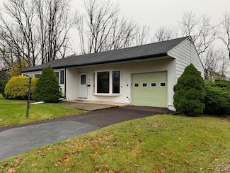 604 Center St, Slatington, PA 18080