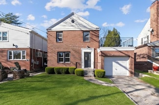 251-05 51st Ave, Little Neck, NY 11362