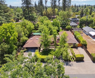 1140 E Alamos Ave, Fresno, CA 93704