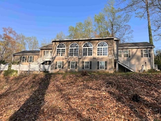 102 Fernwood Dr, Gaffney, SC 29340