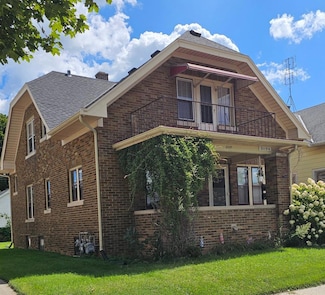 2119 Lasalle St, Racine, WI 53402