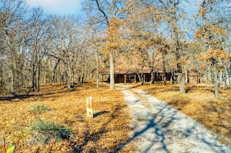8006 River Bend Dr, Shawnee, OK 74804