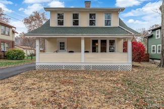 26 N Maple Ave, Ferguson, MO 63135