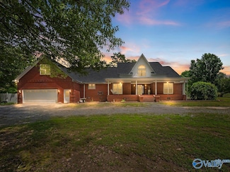 261 County Road 165, Pisgah, AL 35765