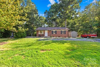 2570 Baker Cir, Granite Falls, NC 28630