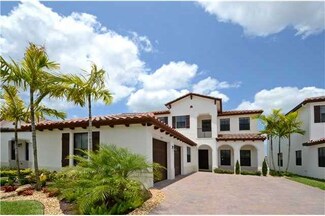 8427 NW 40th St, Pembroke Pines, FL 33024