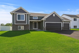 18545 Salem St NW, Elk River, MN 55330