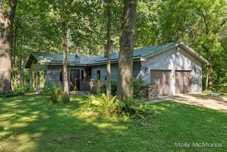 1941 Woodfern, Lowell, MI 49331