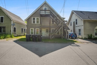 7 Farwell St, Barre, VT 05641