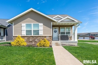 1572 Olde Brandy Ln, Davenport, IA 52807