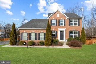 4613 Kling Dr, Alexandria, VA 22312