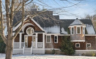 11 Porch St, Portland, ME 04103