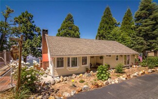28819 Sycamore Ln, Lake Arrowhead, CA 92352