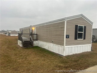 25 Celia Dr, Lumberton, NC 28358