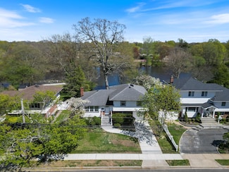 60 Block Blvd, Massapequa Park, NY 11762