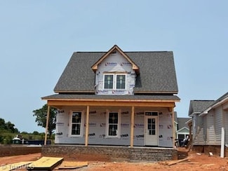 817 Eucalyptus Ct, Winston-Salem, NC 27106