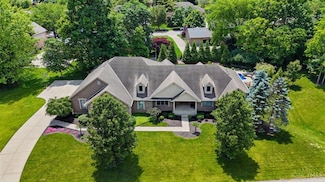 655 Devanshae Ct, Hamilton, OH 45013
