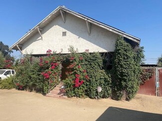 344 W Whites Bridge Ave, Fresno, CA 93706