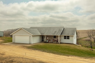 5995 Section Line Rd, Dodgeville, WI 53533