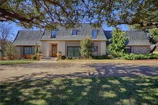 7303 Waverly Ave, Nichols Hills, OK 73120