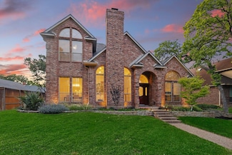 3034 Creekview Dr, Grapevine, TX 76051