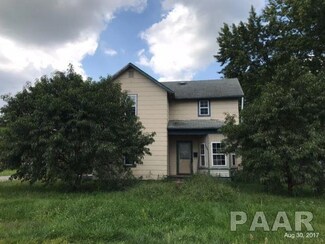706 N Elm St, Lewistown, IL 61542