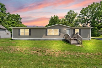756 Riley Rd, Sellersburg, IN 47172
