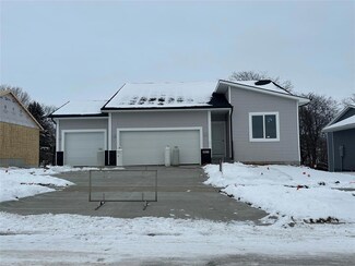 5821 Westfield Dr, Ames, IA 50014