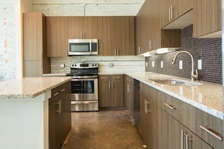 801 W Vickery Blvd Unit 213, Fort Worth, TX 76104