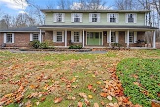 14280 Sweetbriar Ln, Novelty, OH 44072